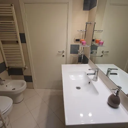Apartment La Ghibellina. Confortevole,posizione Privilegiata